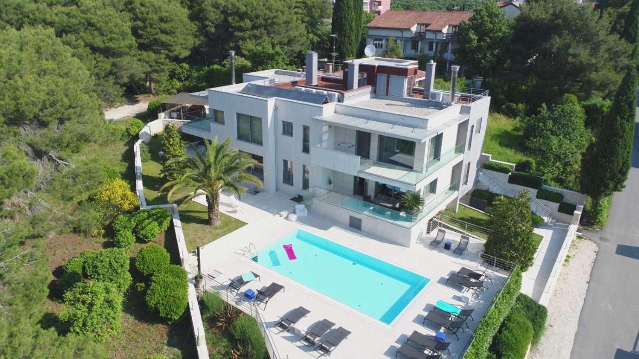 Valsavia-apartment Monsena With Pool And